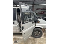 Ford transit w184 sağ ön kapı