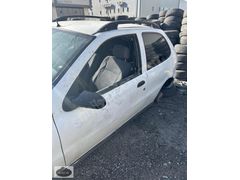 Palio van sol ön kapı