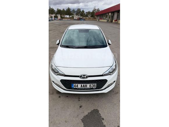 Sahibinden Hyundai i20 1.4 MPI Jump 2018 Model  182.000 km Beyaz