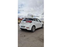 Sahibinden Hyundai i20 1.4 MPI Jump 2018 Model  182.000 km Beyaz