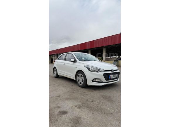 Sahibinden Hyundai i20 1.4 MPI Jump 2018 Model  182.000 km Beyaz