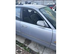 Mazda 626 sağ ön kapı