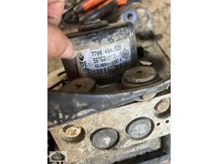Laguna 1 abs beyni 7700 424 520