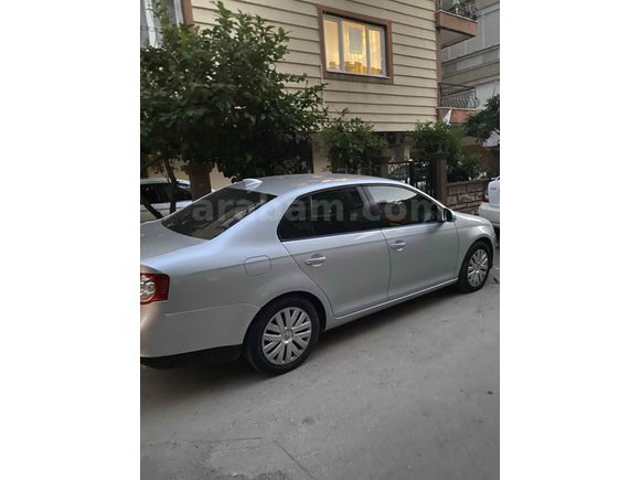 Sahibinden Volkswagen Jetta 1.6 TDi Primeline 2011 Model 