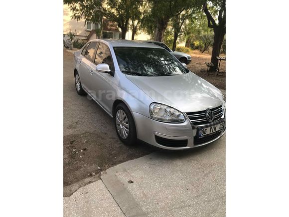 Sahibinden Volkswagen Jetta 1.6 TDi Primeline 2011 Model 
