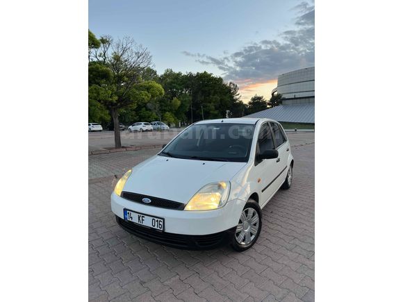 Değişensiz tramersiz Ford Fiesta 1.4 comfort