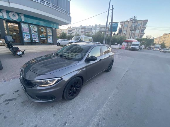 Sahibinden Fiat Egea 1.4 Fire Street 2020 Model  62.500 km Füme