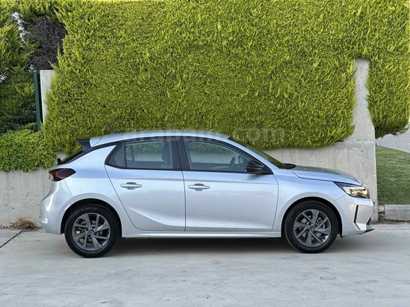 Galeriden Opel Corsa 1.2 T Edition 2025 Model Manisa