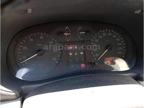 Sahibinden Renault Clio 1.4 RNA 2000 Model
