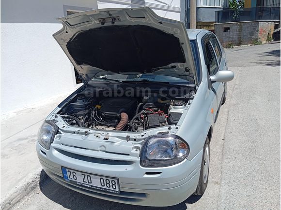 Sahibinden Renault Clio 1.4 RNA 2000 Model