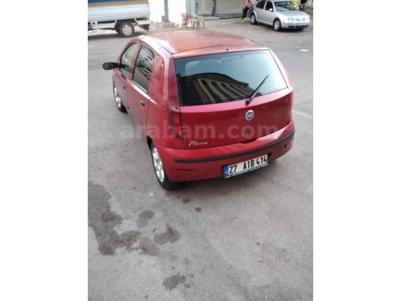 Sahibinden Fiat Punto 1.3 Multijet Dynamic 2005 Model  300.000 km Bordo