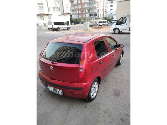 Sahibinden Fiat Punto 1.3 Multijet Dynamic 2005 Model  300.000 km Bordo