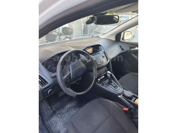 Sahibinden Ford Focus 1.5 TDCi Style 2015 Model  119.000 km Beyaz