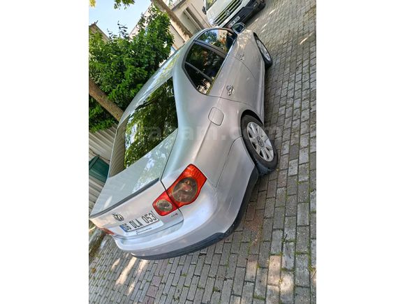 Sahibinden Volkswagen Jetta 1.6 TDi Primeline 2011 Model
