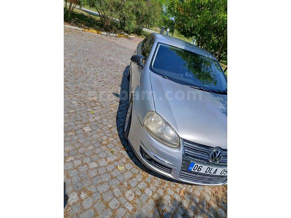 Sahibinden Volkswagen Jetta 1.6 TDi Primeline 2011 Model