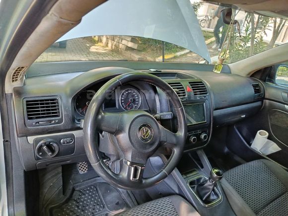 Sahibinden Volkswagen Jetta 1.6 TDi Primeline 2011 Model