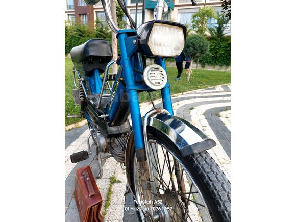 Yillarca Saklanmış Puch Maxi SportLuxe MetalMavi