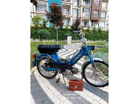 Yillarca Saklanmış Puch Maxi SportLuxe MetalMavi