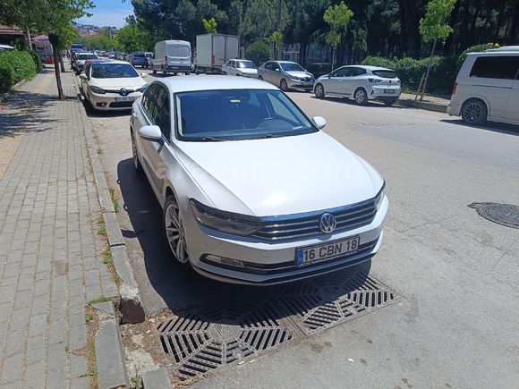 Sahibinden Volkswagen Passat 1.4 TSi BlueMotion Highline 2015 Model Bursa 97.000 km Beyaz