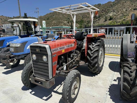 Galeriden Massey Ferguson 240 Muğla