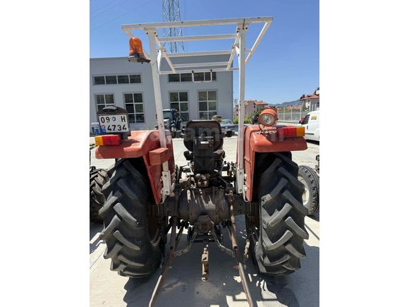 Galeriden Massey Ferguson 240 Muğla