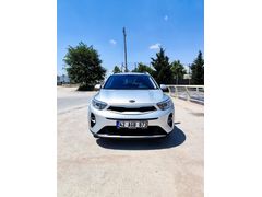 Sahibinden Kia Stonic kapalı garaj arabası