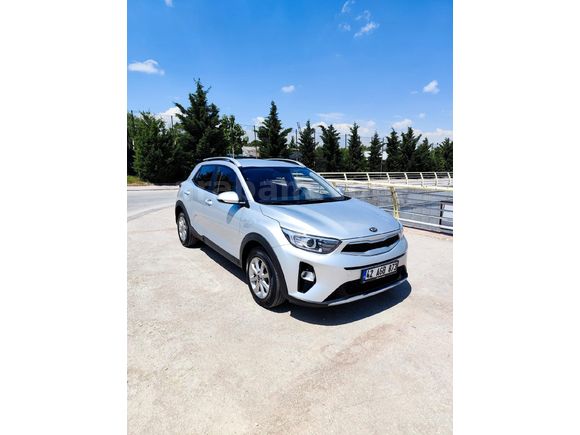 Sahibinden Kia Stonic kapalı garaj arabası