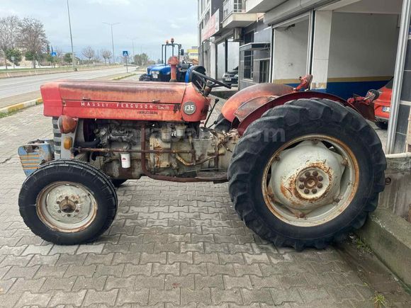 Galeriden Massey Ferguson 135 Muğla