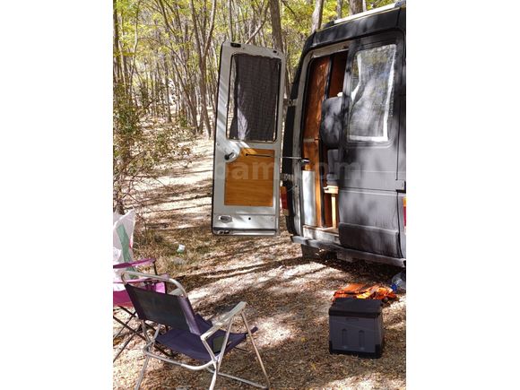 RENAULT TRAFİC MK1 T1100 KARAVAN