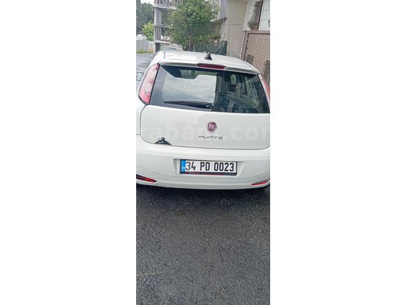 Sahibinden Fiat Punto 1.3 Multijet Pop 2013 Model İstanbul 250.000 km Beyaz