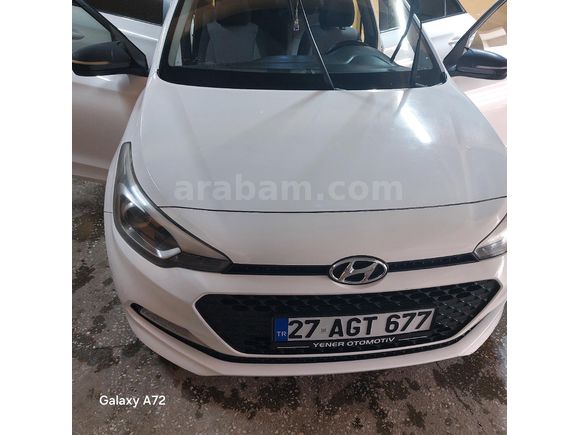 Sahibinden Hyundai i20 1.4 CRDi Style 2015 Model Adıyaman
