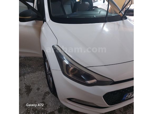 Sahibinden Hyundai i20 1.4 CRDi Style 2015 Model Adıyaman