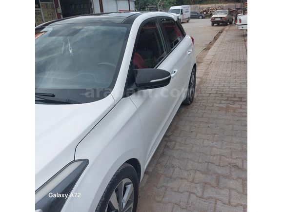 Sahibinden Hyundai i20 1.4 CRDi Style 2015 Model Adıyaman