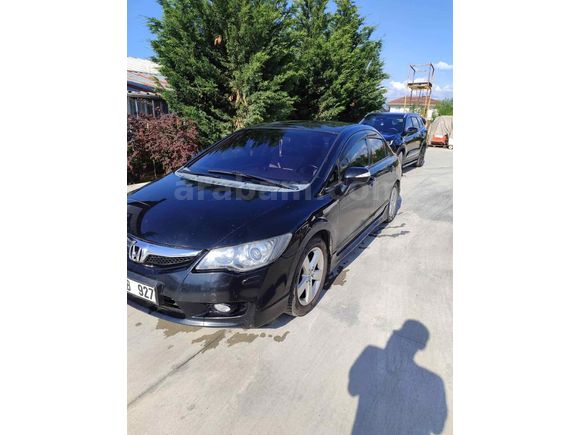 Sahibinden Honda Civic 1.6 Premium 2011 Model Otomatik 268.000 km Siyah