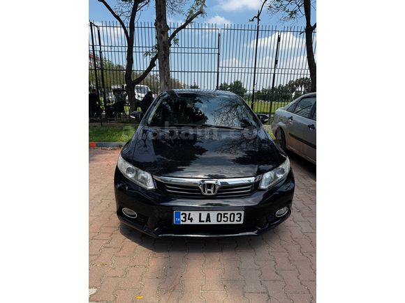 Sahibinden Honda Civic 1.6i VTEC Eco Elegance 2014 Model 