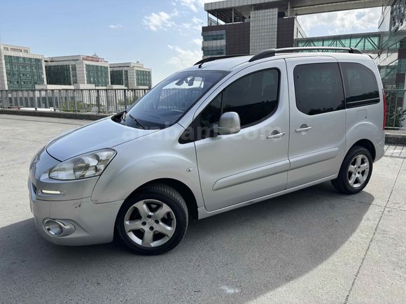 Sahibinden Peugeot Partner 1.6 HDI Allure 2013 Model  265.000 km Gri