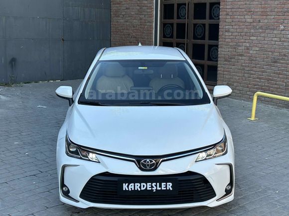 *2022 BOYASIZ-DEĞİŞENSİZ* TOYOTA COROLLA 1.5 DREAM 87,000 KM'DE