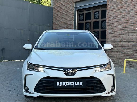 *2022 BOYASIZ-DEĞİŞENSİZ* TOYOTA COROLLA 1.5 DREAM 87,000 KM'DE