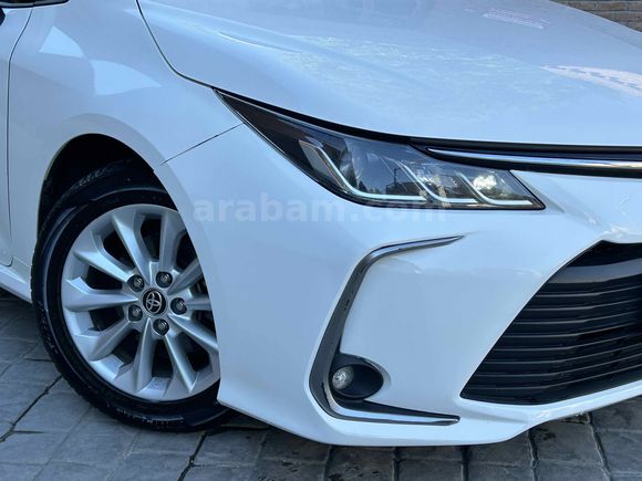 *2022 BOYASIZ-DEĞİŞENSİZ* TOYOTA COROLLA 1.5 DREAM 87,000 KM'DE