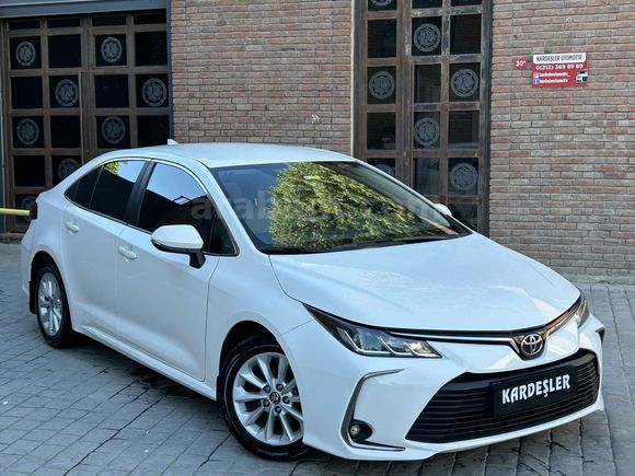 *2022 BOYASIZ-DEĞİŞENSİZ* TOYOTA COROLLA 1.5 DREAM 87,000 KM'DE