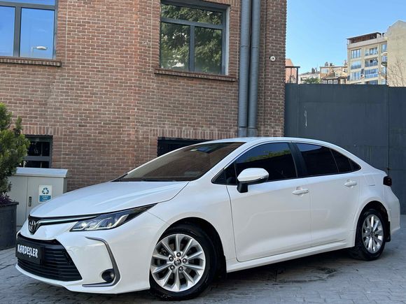 *2022 BOYASIZ-DEĞİŞENSİZ* TOYOTA COROLLA 1.5 DREAM 87,000 KM'DE