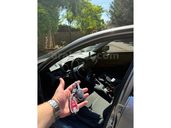 - DEĞİŞENSİZ - ALFA ROMEO GİULİETTA OTOMATİK VİTES 2017  