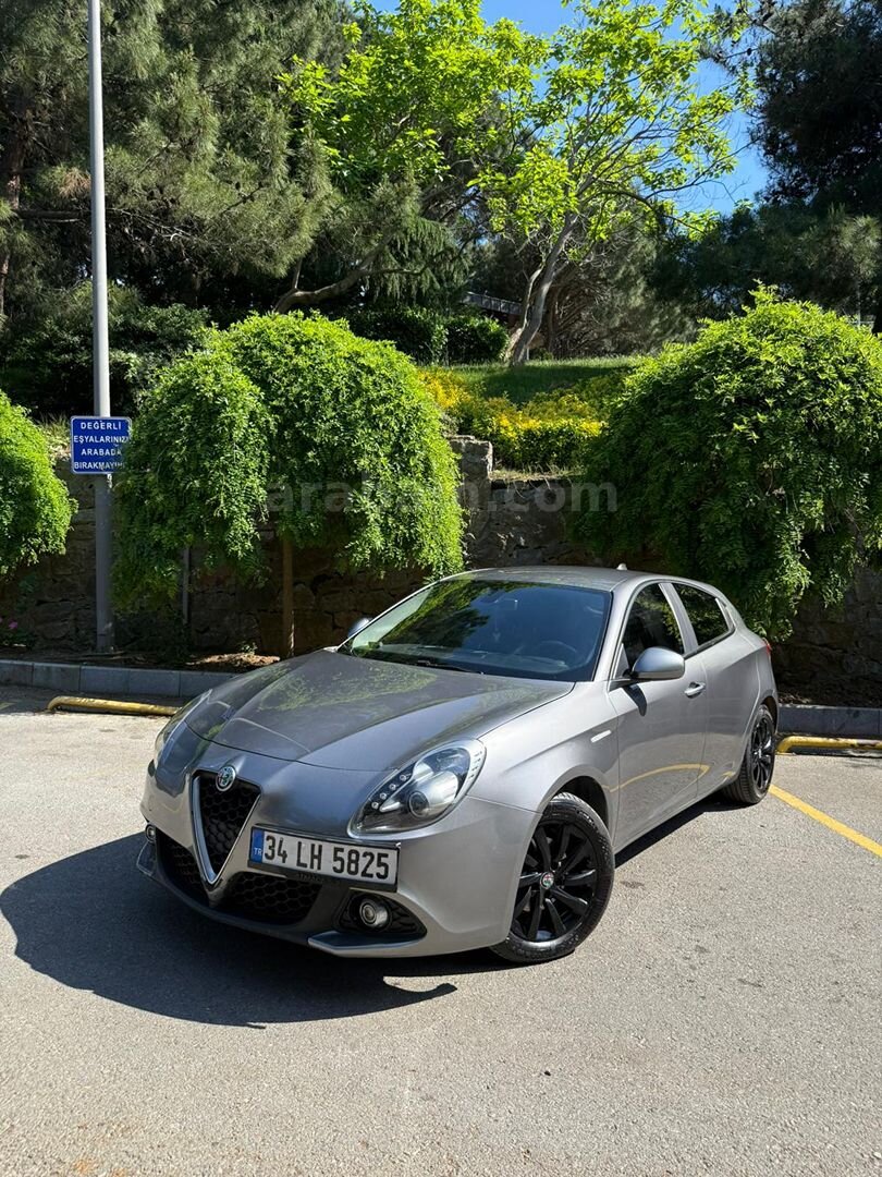 Sahibinden Alfa Romeo Giulietta 1.6 JTDM-2 Progression 2017 Model İstanbul 177.468 km Gri (titanyum) 2