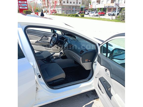 Honda Civic 1.6i VTEC Eco Elegance 2015 Model Benzin+LPG
