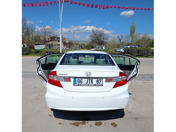Honda Civic 1.6i VTEC Eco Elegance 2015 Model Benzin+LPG