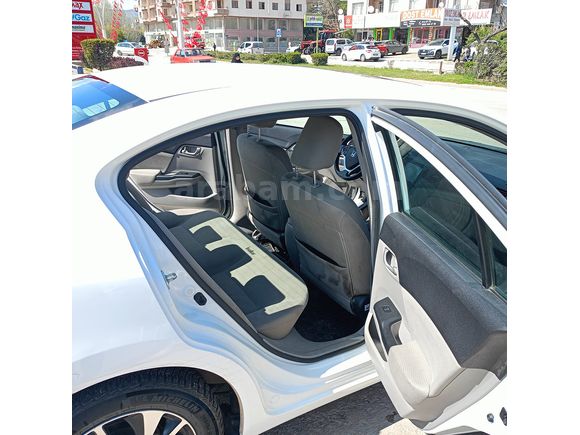 Honda Civic 1.6i VTEC Eco Elegance 2015 Model Benzin+LPG