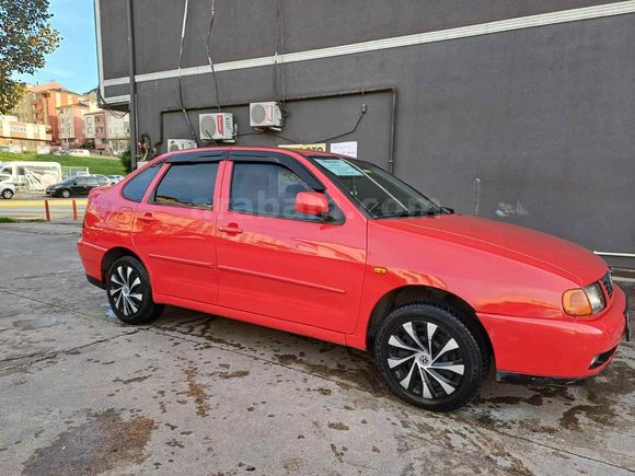 Sahibinden 100’lük Volkswagen Polo 1.6 Classic 1999 Model 