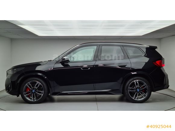 KOSİFLER OTO BOSTANCI 2024 MODEL BMW İX1 eDRİVE20