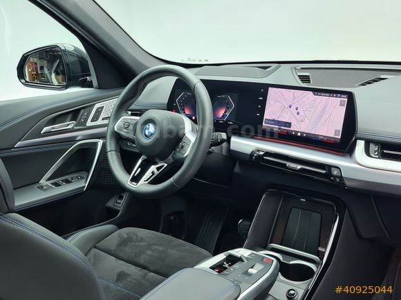 KOSİFLER OTO BOSTANCI 2024 MODEL BMW İX1 eDRİVE20