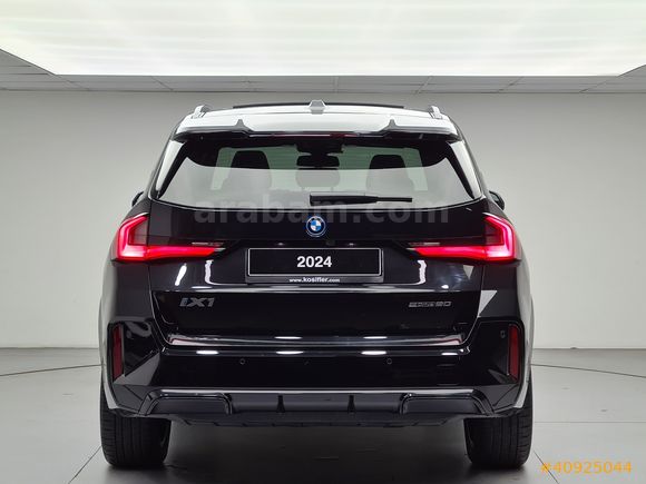 KOSİFLER OTO BOSTANCI 2024 MODEL BMW İX1 eDRİVE20